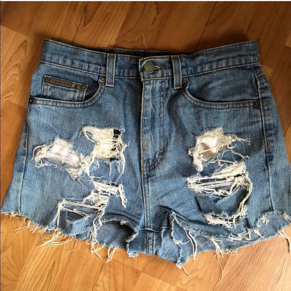 Calvin Klein high waisted shorts !
